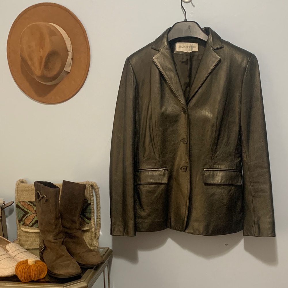Jones, New York, leather metallic blazer